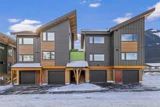 Photo 5: 301f 209 Stewart Creek Rise: Canmore Row/Townhouse for sale : MLS®# A2137336