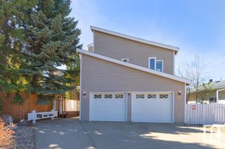 Photo 2: 948 RICE Road in Edmonton: Zone 14 House for sale : MLS®# E4387003