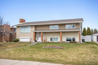 Photo 2: 160 Pamely Avenue: Red Deer Detached for sale : MLS®# A1100688