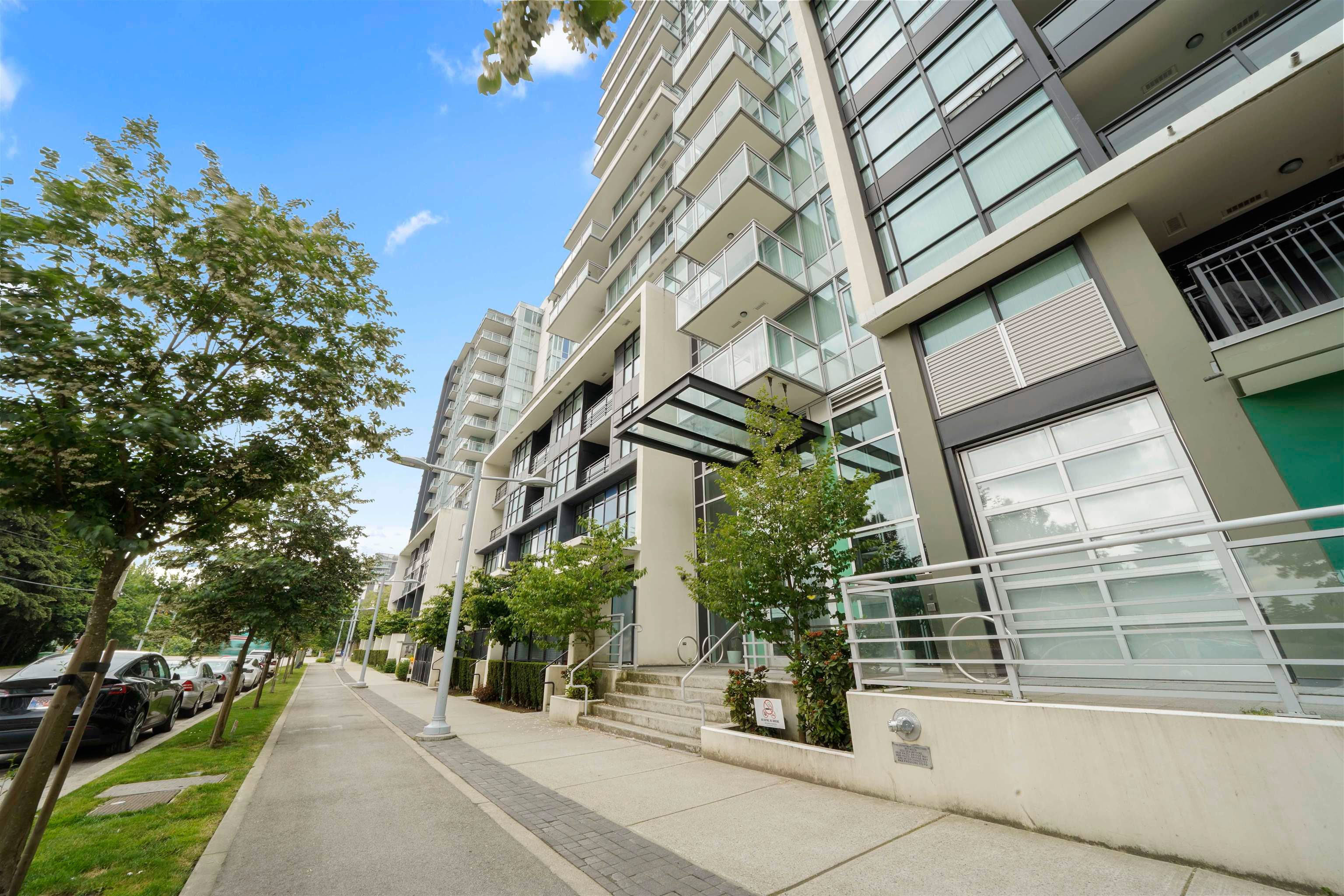 Main Photo: 613 3333 SEXSMITH Road in Richmond: West Cambie Condo for sale : MLS®# R2702296