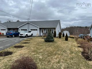 Photo 2: 36 Fairbanks Avenue in Greenwich: Kings County Residential for sale (Annapolis Valley)  : MLS®# 202205981