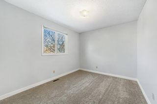 Photo 10: 331 405 64 Avenue NE in Calgary: Thorncliffe Row/Townhouse for sale : MLS®# A2012106