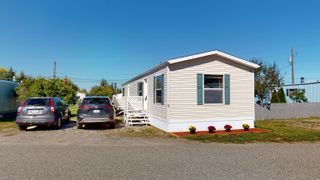 Photo 1: 52 634 ELM Street in Quesnel: Red Bluff/Dragon Lake Manufactured Home for sale in "Big Country MHP" : MLS®# R2723372
