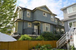 Photo 1: 2168 FRANKLIN STREET in Vancouver: Hastings Townhouse for sale (Vancouver East)  : MLS®# R2382704