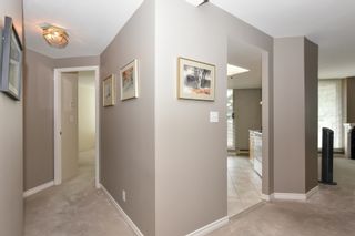 Photo 5: 604 728 FARROW Street in Coquitlam: Coquitlam West Condo for sale in "The Victoria" : MLS®# R2802811