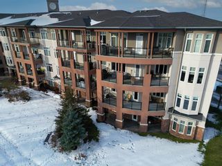 Photo 1: 212 5213 61 Street: Red Deer Apartment for sale : MLS®# A2013460