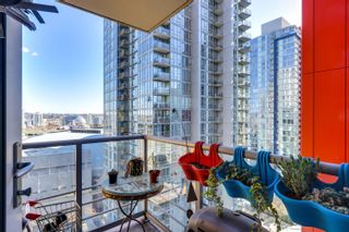 Photo 4: 1709 602 CITADEL Parade in Vancouver: Downtown VW Condo for sale in "Spectrum 4" (Vancouver West)  : MLS®# R2565583