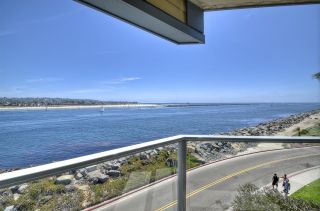 Main Photo: MISSION BEACH Condo for rent : 4 bedrooms : 2595 Ocean Front Walk #7 in San Diego