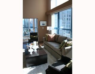 Photo 2: 808 1238 SEYMOUR Street in Vancouver: Downtown VW Condo for sale in "SPACE" (Vancouver West)  : MLS®# V735110