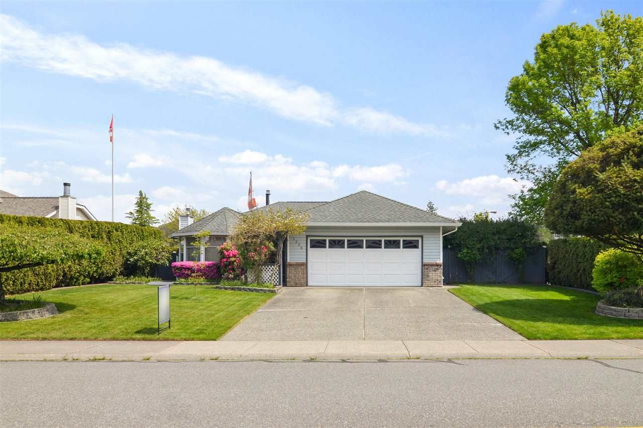 Main Photo: 3328 196A STREET in Langley: Brookswood Langley House for sale : MLS®# R2579516