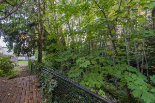 Photo 19: 815 WESTVIEW Crescent in North Vancouver: Upper Lonsdale Townhouse for sale in "Cypress Gardens" : MLS®# R2214681