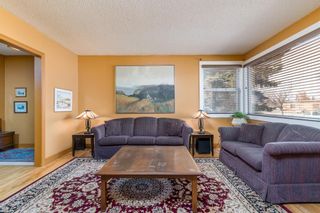 Photo 5: 2323 Lincoln Drive SW in Calgary: North Glenmore Park Detached for sale : MLS®# A2041497