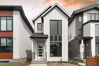 Photo 1: 2446 23 Street NW in Calgary: Banff Trail Detached for sale : MLS®# A2105230