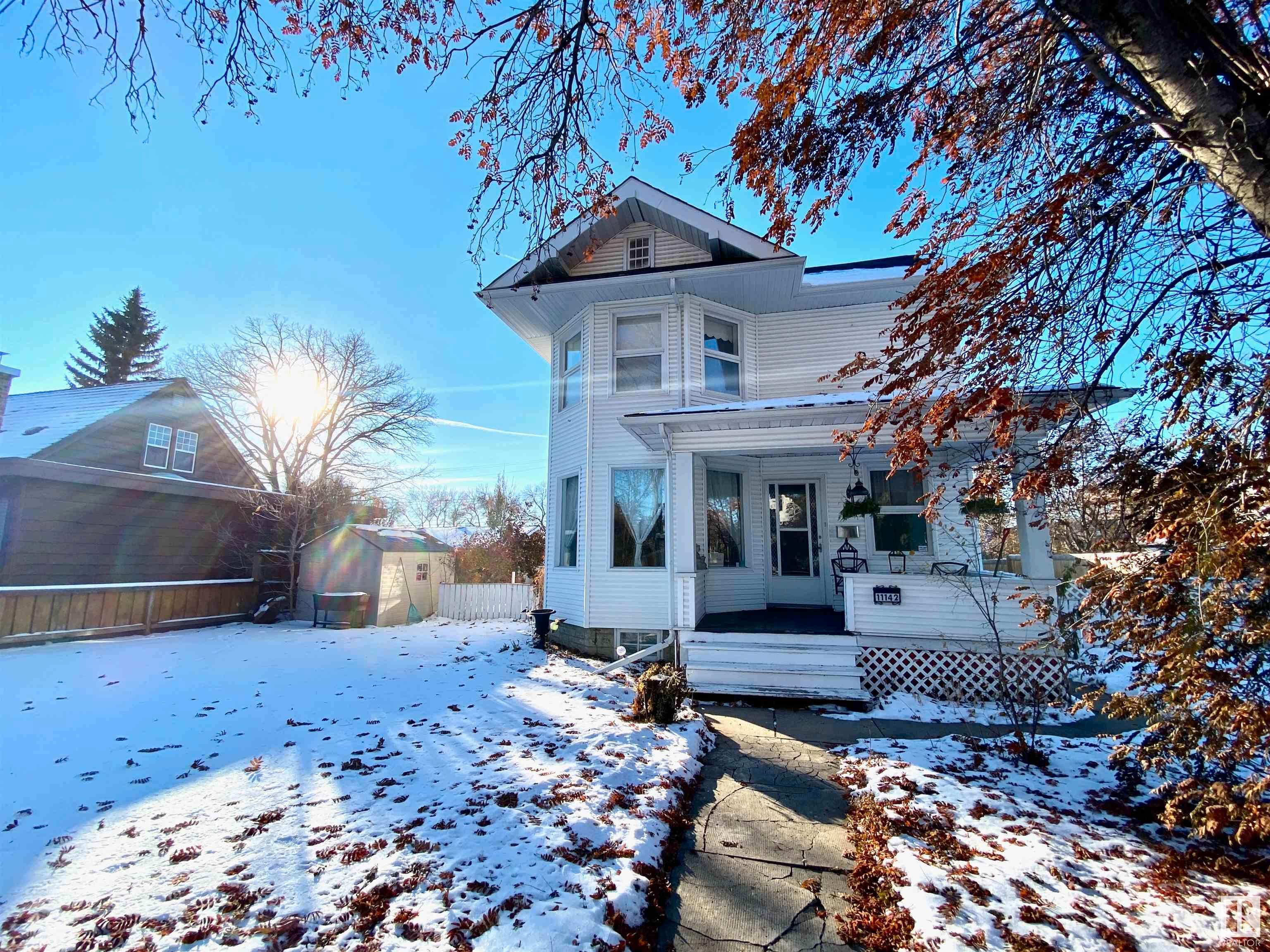 Main Photo: 11142 64 Street in Edmonton: Zone 09 House for sale : MLS®# E4317260