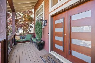Photo 4: 26 BIRCHWOOD Crescent in Port Moody: Heritage Woods PM House for sale : MLS®# R2882256