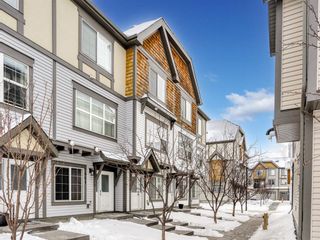 Photo 2: 437 130 New Brighton Way SE in Calgary: New Brighton Row/Townhouse for sale : MLS®# A2022362