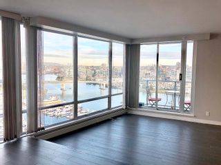 Photo 7: 2001 1228 MARINASIDE Crescent in Vancouver: Yaletown Condo for sale (Vancouver West)  : MLS®# R2836789