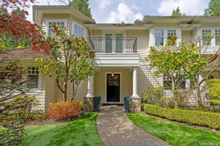 Photo 2: 2991 ROSEBERY Avenue in West Vancouver: Altamont House for sale : MLS®# R2694336