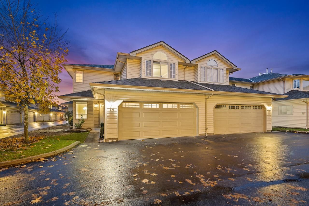 Main Photo: 34 12268 189A STREET in Pitt Meadows: Central Meadows Townhouse for sale : MLS®# R2629370