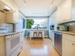 Photo 5: 3079 GRAVELEY Street in Vancouver: Renfrew VE House for sale (Vancouver East)  : MLS®# R2852788