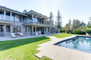 Photo 2: 6229 SUMMIT Avenue in West Vancouver: Gleneagles House for sale : MLS®# R2752516