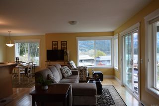 Photo 8: 542 Tootouch Pl in Tahsis: NI Tahsis/Zeballos House for sale (North Island)  : MLS®# 918276