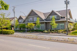Photo 2: 203 4535 Uplands Rd in Nanaimo: Na Uplands Row/Townhouse for sale : MLS®# 943136