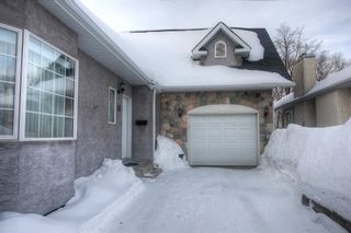 Photo 2: 43 Des Intrepides Promenade in Winnipeg: Residential for sale (2A)  : MLS®# 202204110