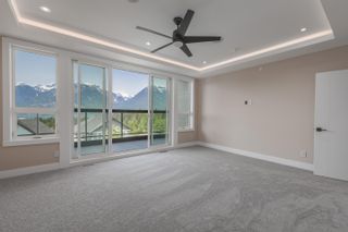 Photo 4: 40868 THE Crescent in Squamish: University Highlands House for sale : MLS®# R2842606