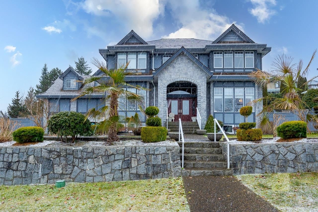 Main Photo: 1520 PARKWAY Boulevard in Coquitlam: Westwood Plateau House for sale : MLS®# R2787222