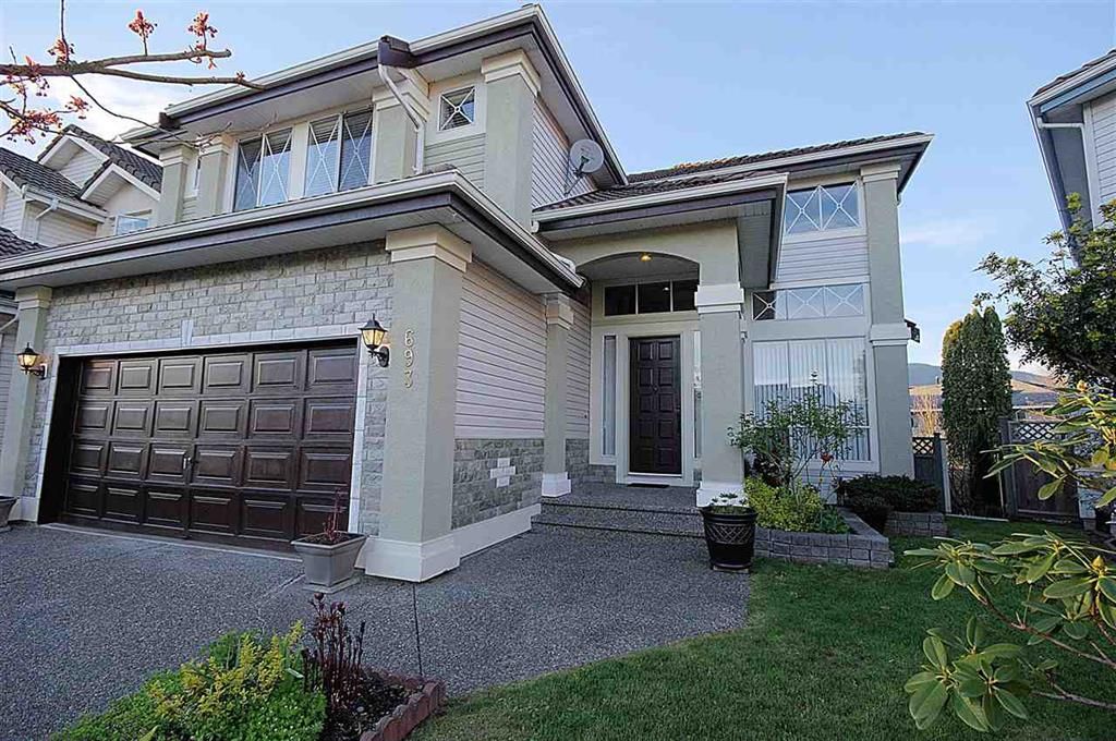 Main Photo: 693 omineca Avenue in Port Coquitlam: Riverwood House for sale : MLS®# R2052321
