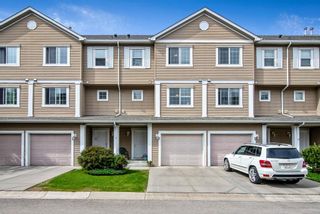 Photo 1: 57 COPPERFIELD Court SE in Calgary: Copperfield Row/Townhouse for sale : MLS®# A2054281