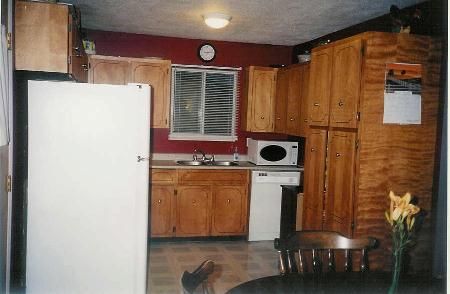 Photo 5: Photos: Affordable Updated Basement Style Home