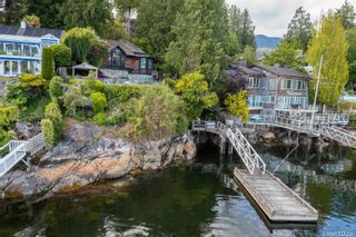 Photo 10: 4541 STONEHAVEN Avenue in North Vancouver: Deep Cove House for sale : MLS®# R2757389