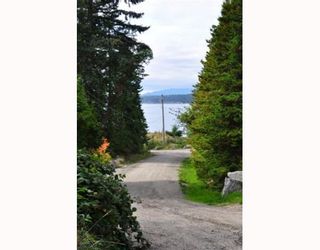 Photo 9: 8941 CHIKUAINUK Road in Halfmoon Bay: Halfmn Bay Secret Cv Redroofs House for sale (Sunshine Coast)  : MLS®# V865587