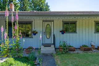 Photo 2: 8808 Tammy Rd in Black Creek: CV Merville Black Creek House for sale (Comox Valley)  : MLS®# 908871