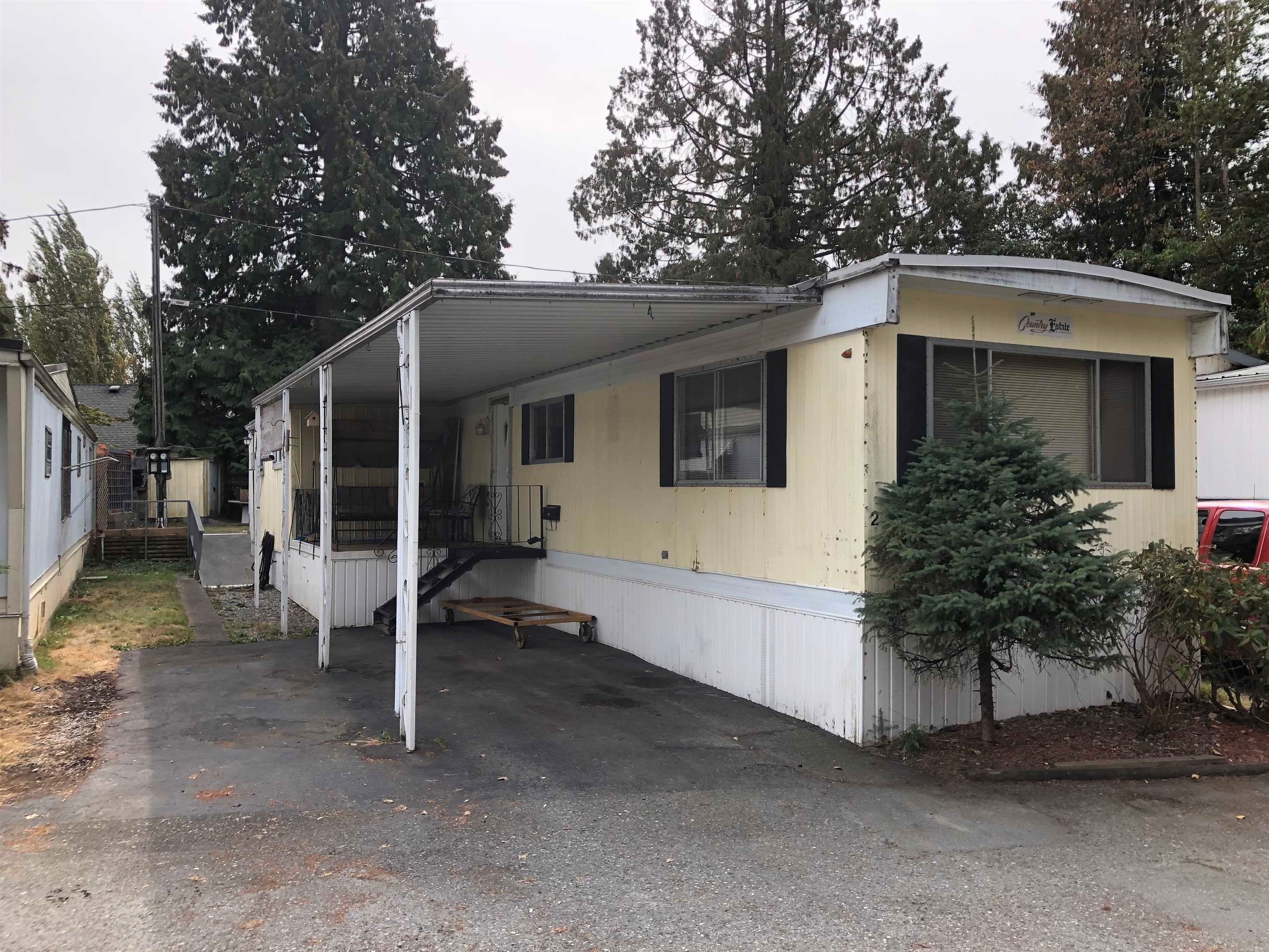 Main Photo: 2 9132 120 Street in Surrey: Queen Mary Park Surrey Manufactured Home for sale : MLS®# R2724153
