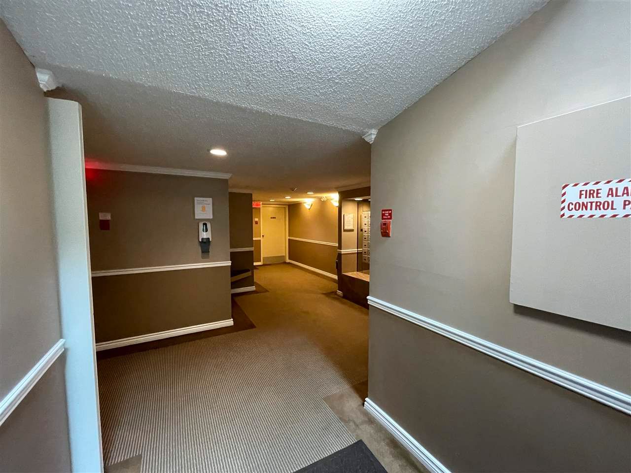 Photo 16: Photos: 207 1750 AUGUSTA Avenue in Burnaby: Simon Fraser Univer. Condo for sale in "AUGUSTA GROVE" (Burnaby North)  : MLS®# R2580024