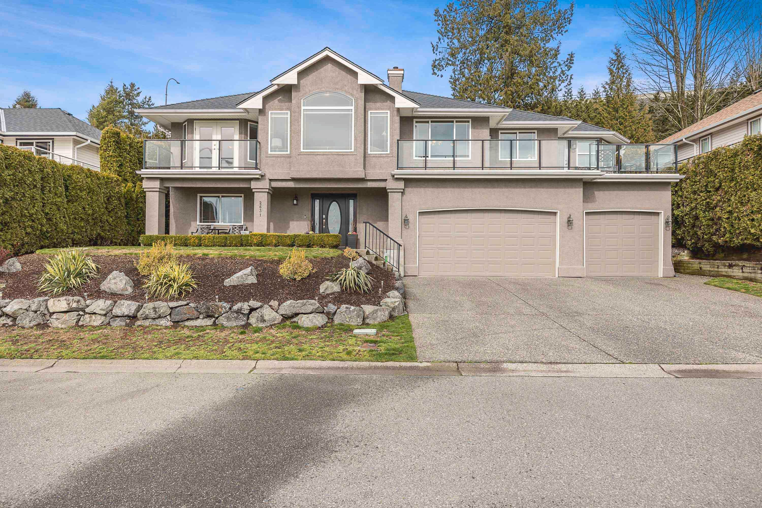 Main Photo: 2631 DAYBREAK Lane in Abbotsford: Abbotsford East House for sale : MLS®# R2665785