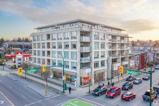 Photo 2: 1705 BURRARD Street in Vancouver: Kitsilano Retail for sale (Vancouver West)  : MLS®# C8055244