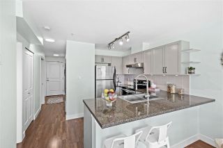 Photo 9: 309 2008 BAYSWATER Street in Vancouver: Kitsilano Condo for sale in "Black Swan" (Vancouver West)  : MLS®# R2492765