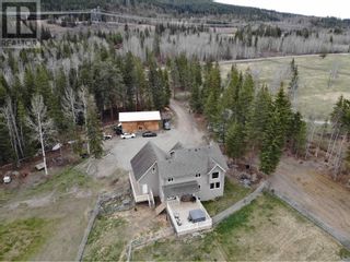 Photo 3: 1551 VIEW DRIVE in Quesnel: House for sale : MLS®# R2875547