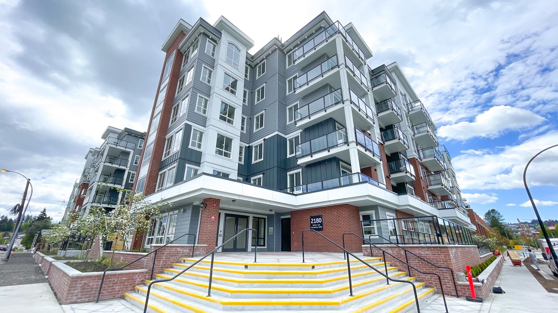 Main Photo: 2506 2180 KELLY Avenue in Port Coquitlam: Central Pt Coquitlam Condo for sale : MLS®# R2691631