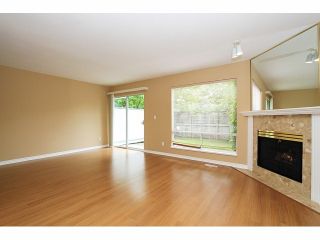 Photo 9: 125 9978 151 Street in Surrey: Guildford Townhouse for sale in "Sussex House" (North Surrey)  : MLS®# F1414106