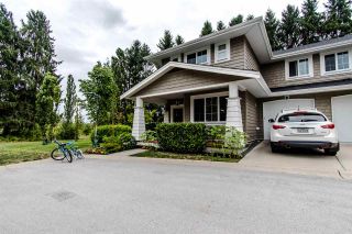 Photo 1: 82 12161 237 Street in Maple Ridge: East Central Townhouse for sale in "VILLAGE GREEN" : MLS®# R2398401