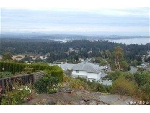 Main Photo: 3392 Fulton Rd in VICTORIA: Co Triangle House for sale (Colwood)  : MLS®# 321153