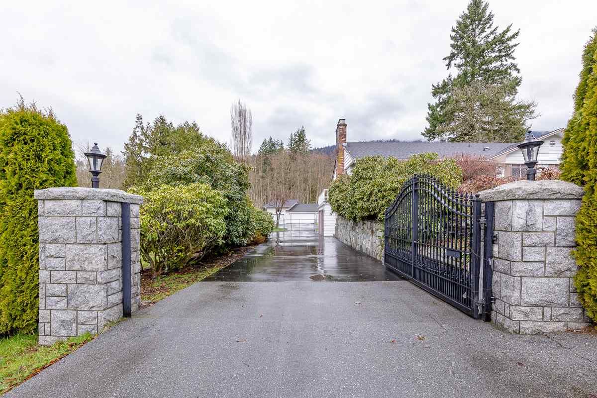 Main Photo: 3673 VICTORIA Drive in Coquitlam: Burke Mountain House for sale : MLS®# R2544967