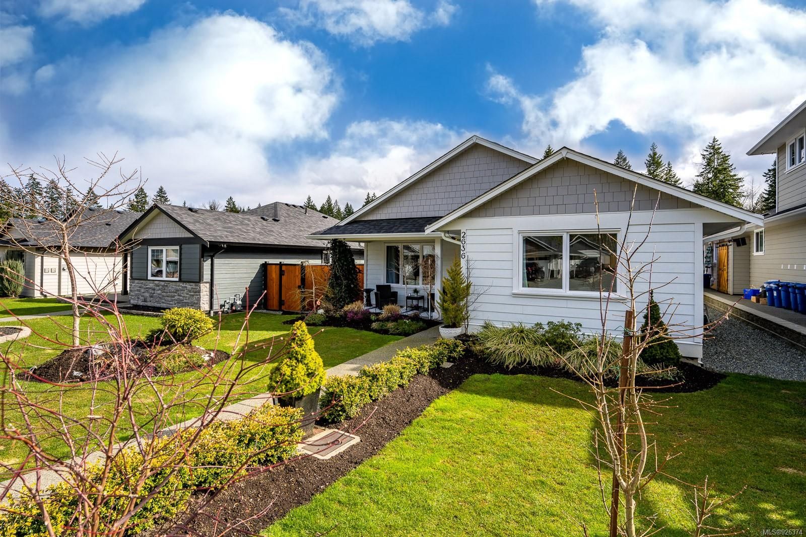Main Photo: 2636 Steele Cres in Courtenay: CV Courtenay City House for sale (Comox Valley)  : MLS®# 926374