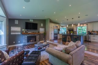 Photo 7: 13744 57A Avenue in Surrey: Panorama Ridge House for sale in "PANORAMA RIDGE" : MLS®# R2721711