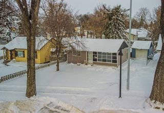 Photo 2: 970 Saskatchewan Avenue W in Portage la Prairie: House for sale : MLS®# 202401316